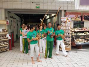 Demonstration Capoeira Carrefour Beaulieu (37)