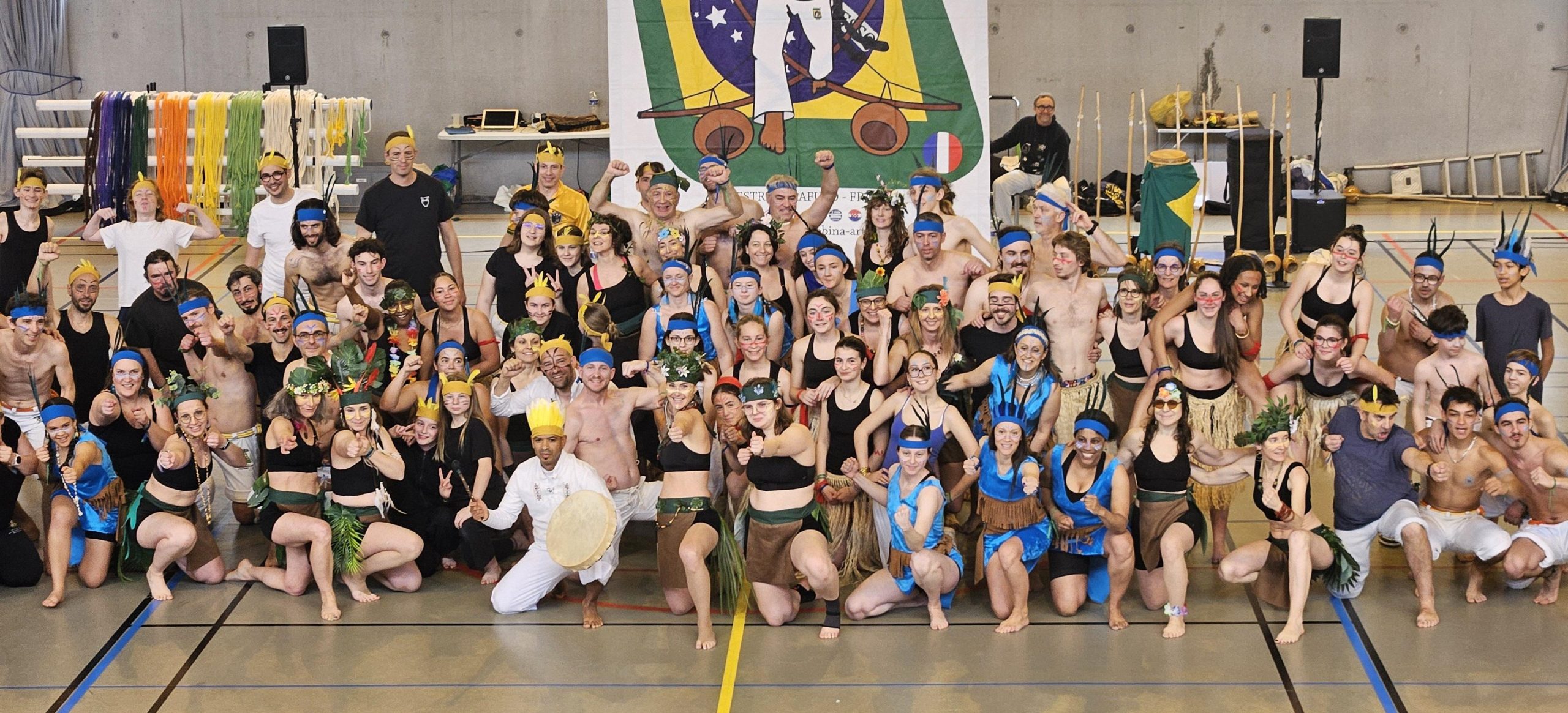 Photo de groupe du festival de capoeira Jacobina Arte 2025 à Saint-Sébastien-sur-Loire